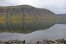 Mystische Stimmung im Fjord von Patreksfjördur
