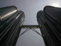 Die "sky bridge" im 41. Stock verbindet die Twin Towers